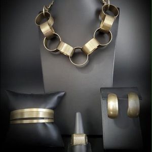 4 piece Fashion Fix jewelry set